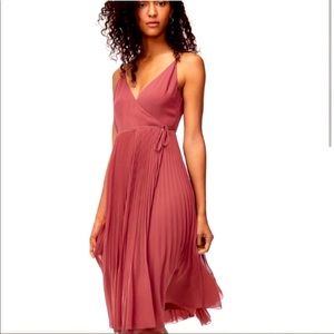 Aritzia beaune dress color as shown
